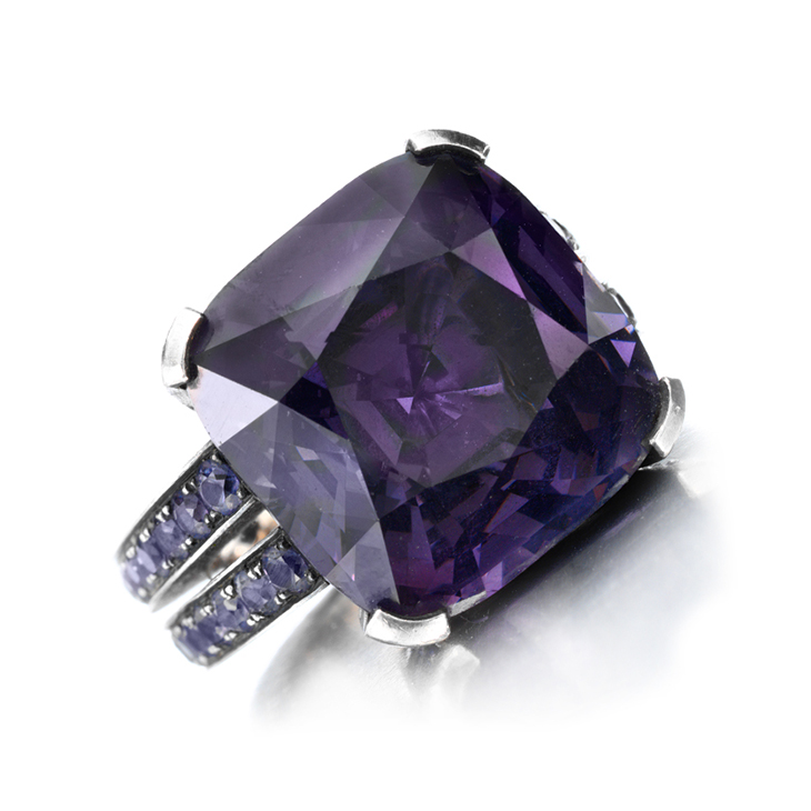 A Spinel of 23.38 carats, by Hemmerle