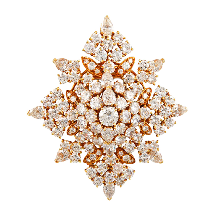 A Diamond and Gold Snowflake Brooch of 20.00 carats, by Van Cleef & Arpels