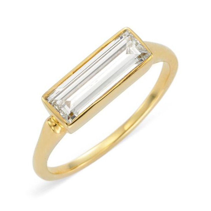 A Baguette-cut Diamond and Gold ring, of 1.35 carats