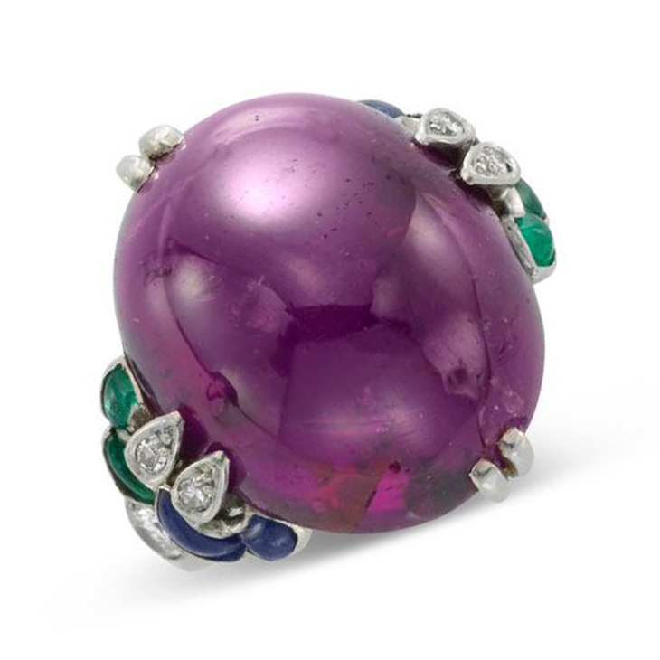 An Early 20th Century Cabochon Purple Sapphire