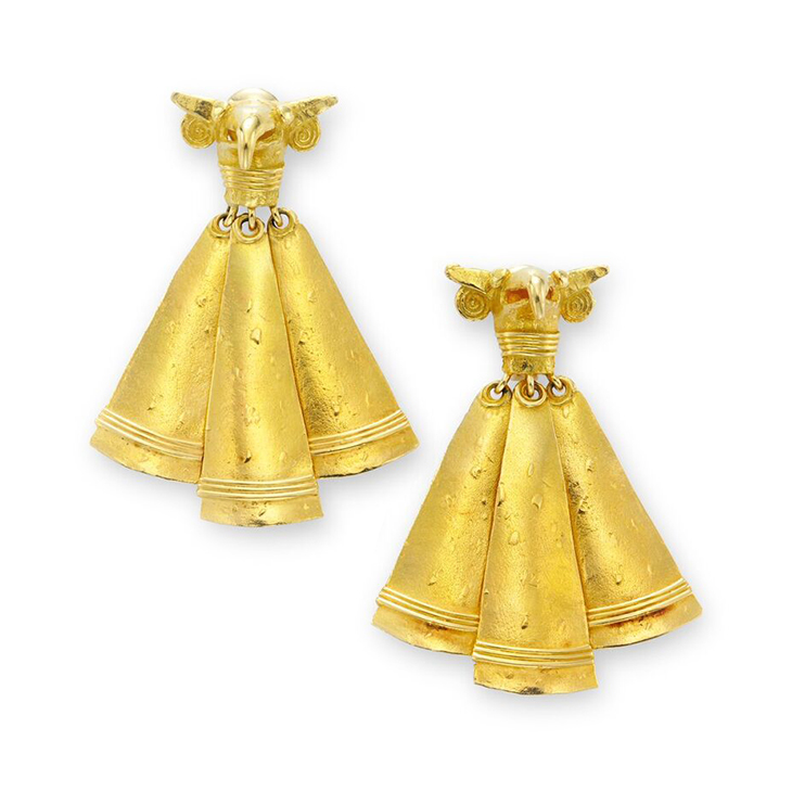 A Pair of Gold Ear Pendants