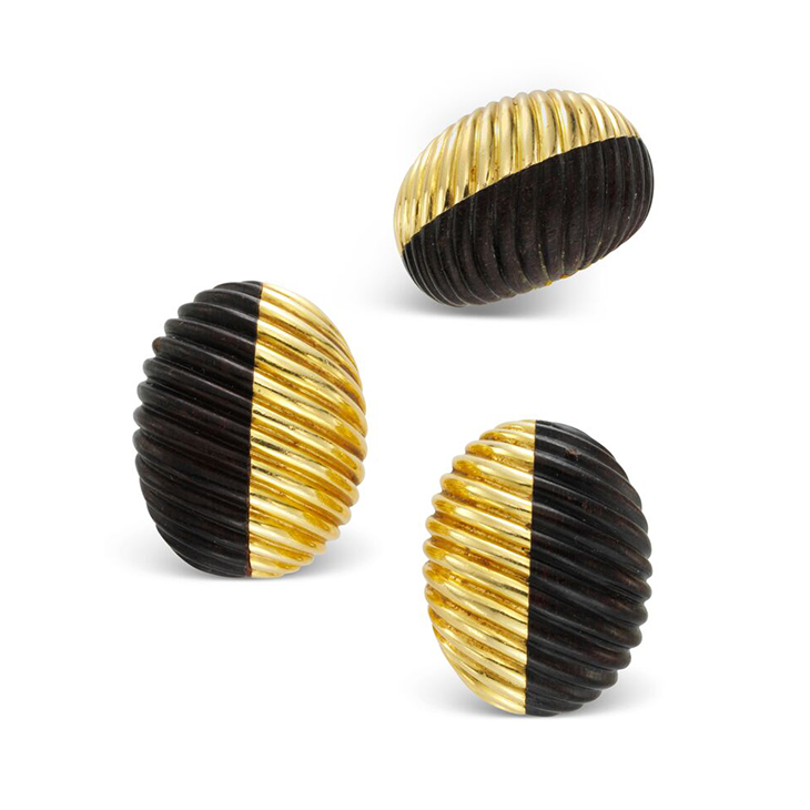 A Pair of Wood and Gold Ear Clips, with ring en suite, by Van Cleef & Arpels, circa 1970