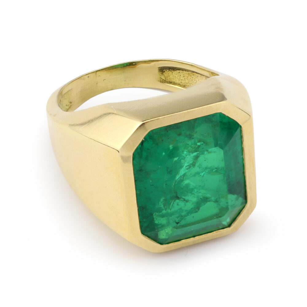 Emerald and Sculpted Gold Ring