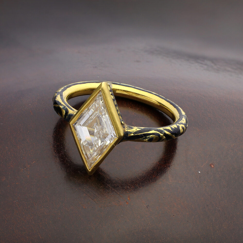 Kite shaped Diamond, Enamel and Gold Ring