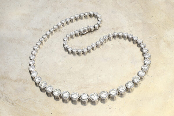 Diamond and Platinum Riviere Necklace» Price on Request «