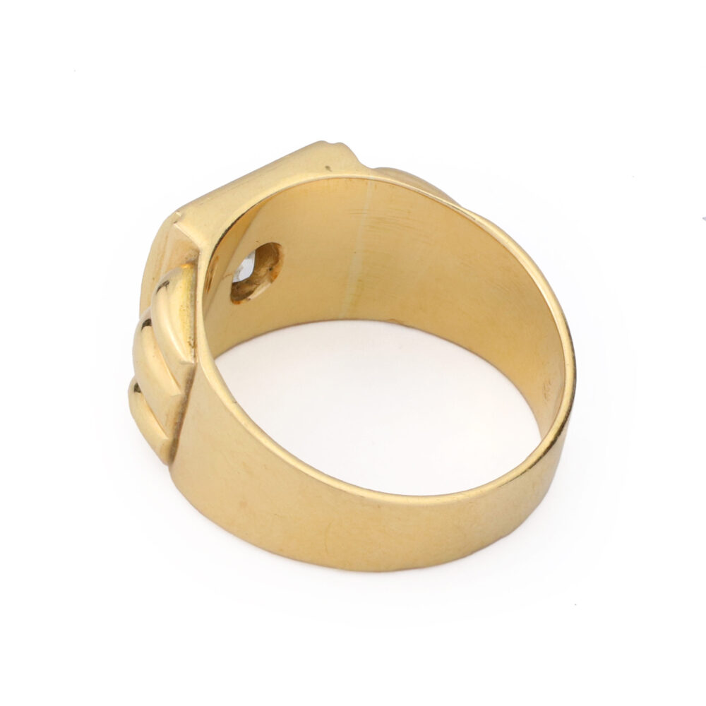 French Oval Shaped Diamonds and Sculpted Gold Ring