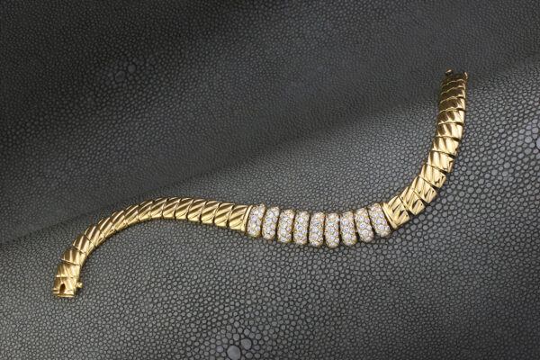 Van Cleef And Arpels Diamond Set Sculpted Gold Link Bracelet