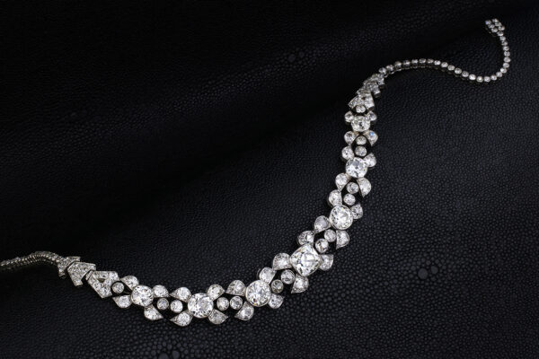 Important Chaumet Diamond Necklace» Price On Request «