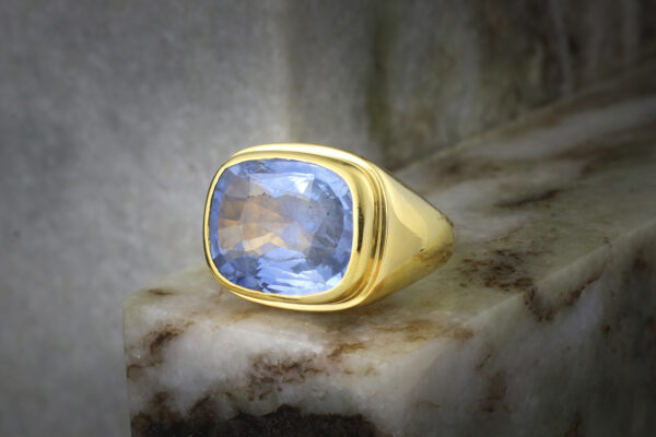 Bulgari Ceylon Sapphire And High Karat Gold Ring
