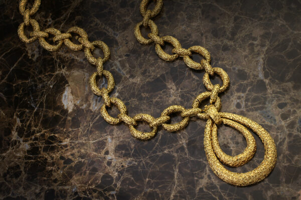 Van Cleef & Arpels Textured Gold Pendant Necklace
