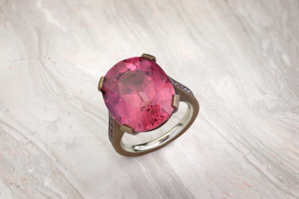 Hemmerle Spinel Copper And White Gold Ring» Price On Request «