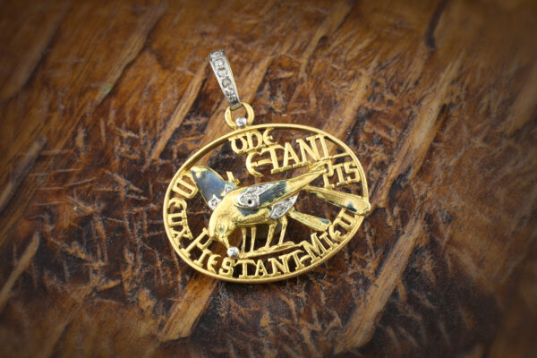 Antique “Une pie tant pis deux pies tant mieux” Diamond, enamel and Gold Charm