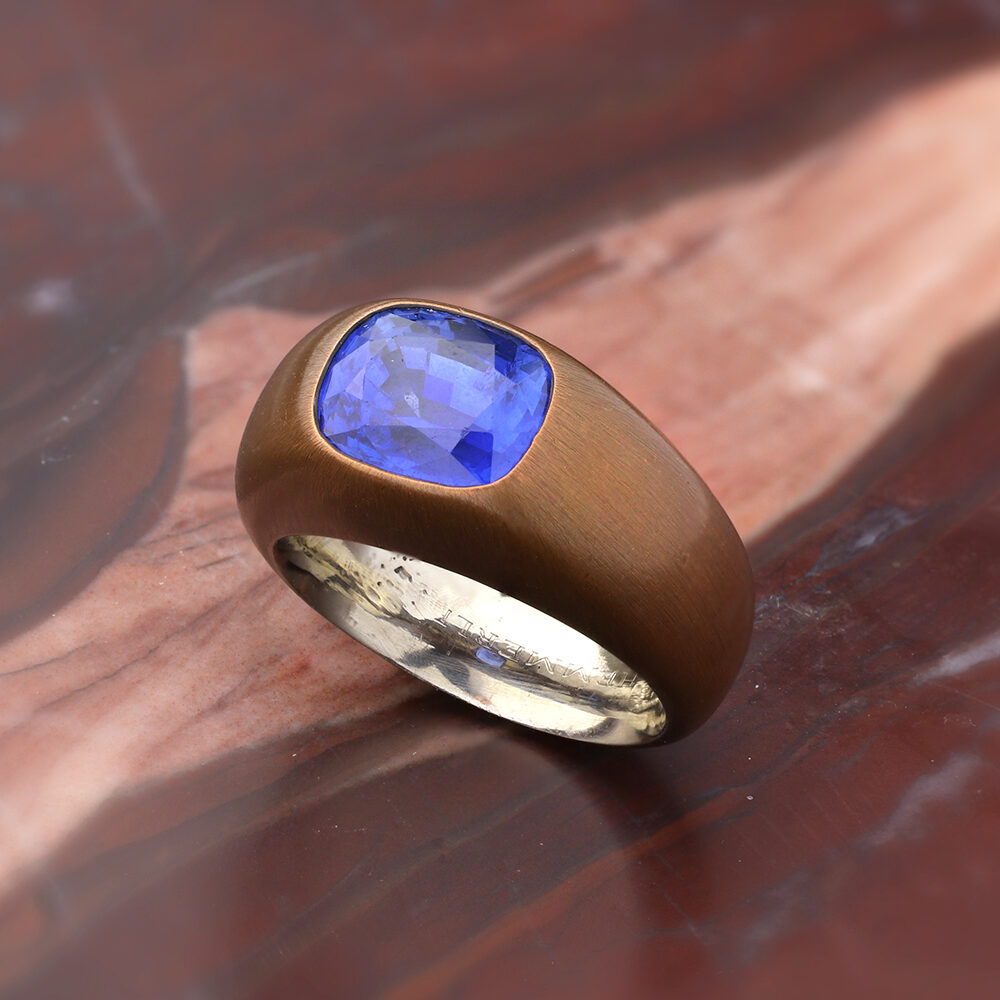 Hemmerle Ceylon Sapphire, Copper and Gold Ring