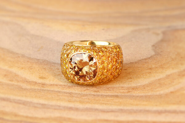 Hemmerle Fancy Colored Diamond and Rose Gold Ring