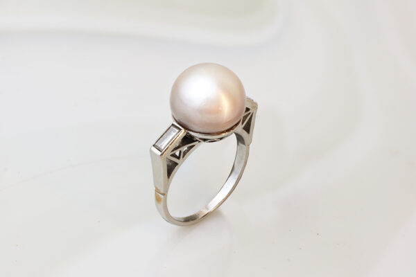 Natural Pearl and Diamond Ring
