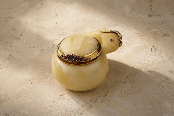 Antique Gem Set Gold and Carved Quartz Ram Snuff Box