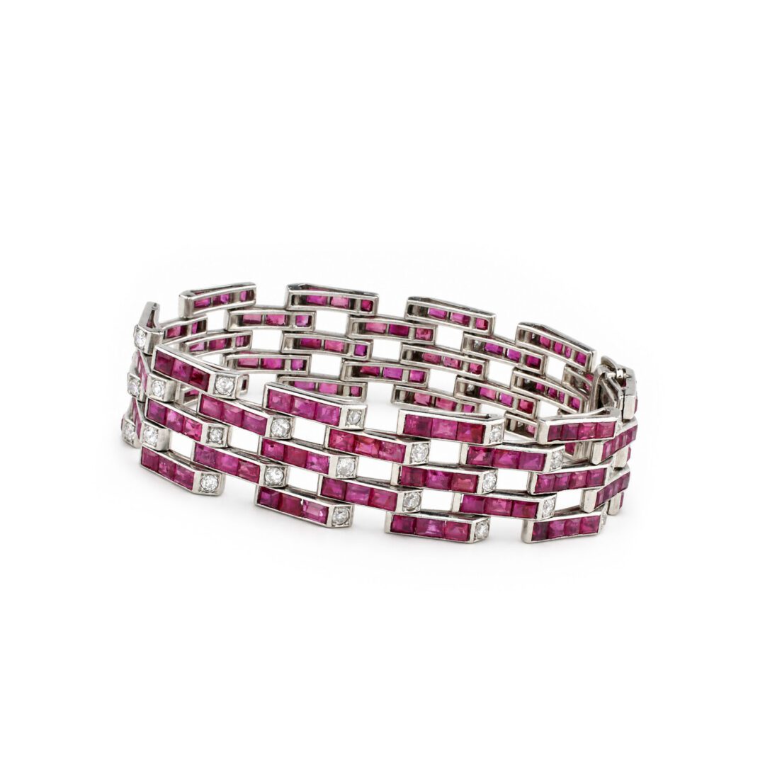 Cartier 'Escalier' Ruby and Diamond Bracelet <br><br><i>» Price on Request «</i><br><br> - Image 3