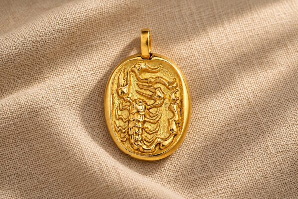 Cartier Georges L’Enfant Scorpio Zodiac Mini Pendant